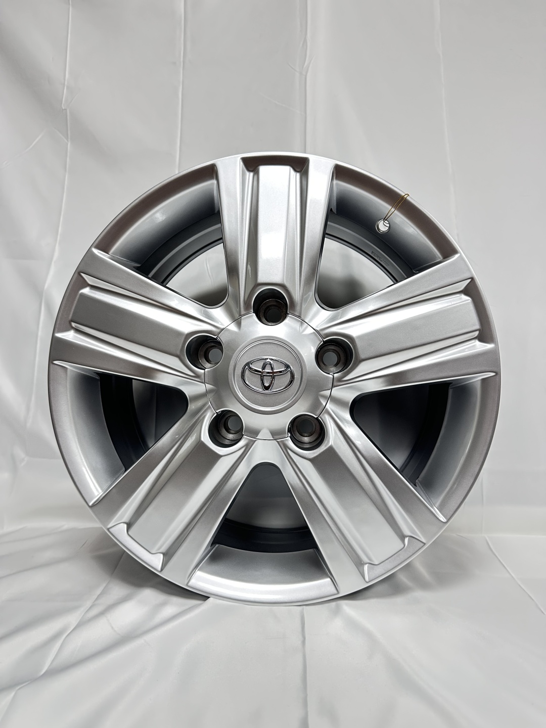 LC200 8x18/5x150 D110.1 ET45 4 диска серый