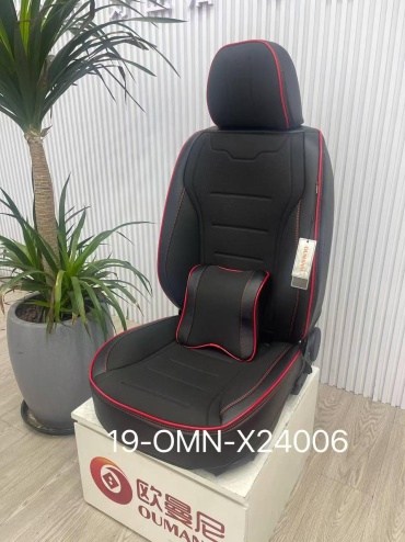 Oumanni Toyota Camry 2015 красный, черный