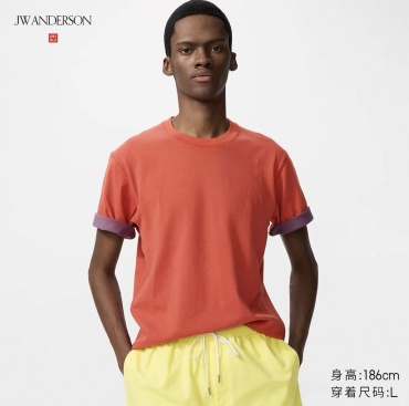 Футболка Uniqlo оранжевый