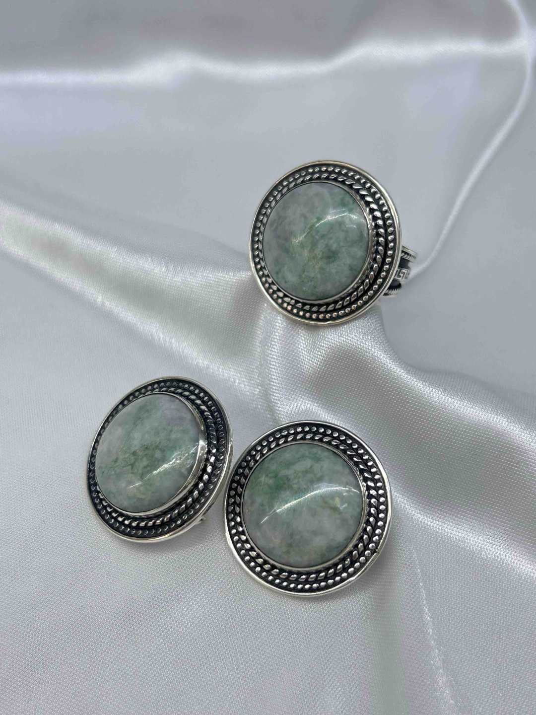 Dendera Jewelry С9258850 вес 27 г серебро, жадеит
