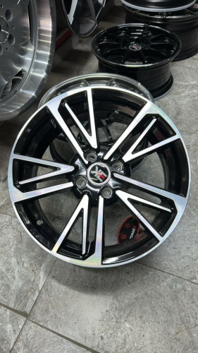 LKN Lkn1512 6.5x16/4x100 D67.1 ET35 4 диска черный, серебристый