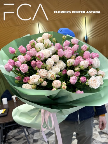 Flowers Center Astana моно-букет с открыткой кустовая пионовидная роза 15 шт 80 см