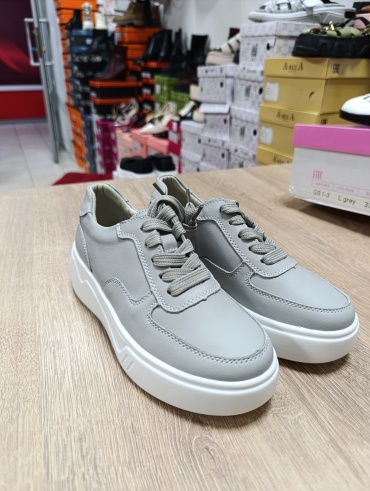 Кроссовки Comfort style серебристый