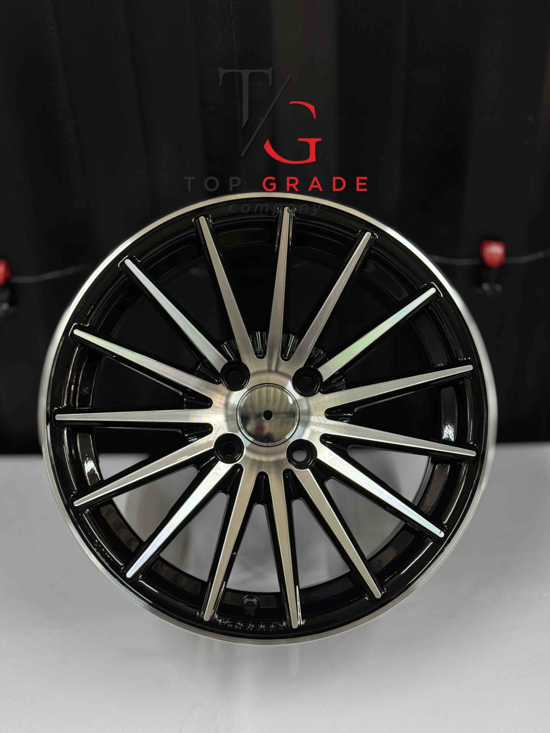 Top Grade Top grade0056 6.5x15/4x98 D58.6 ET35 4 диска черный, серебристый