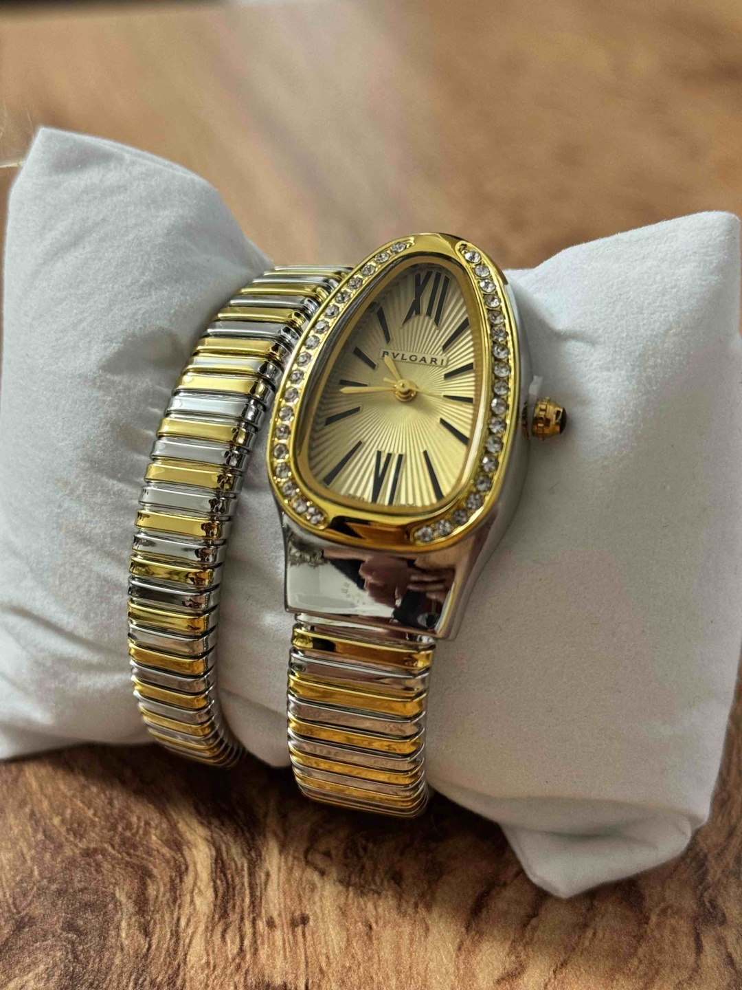 Кварцевые Часы Bulgari Serpenti сталь