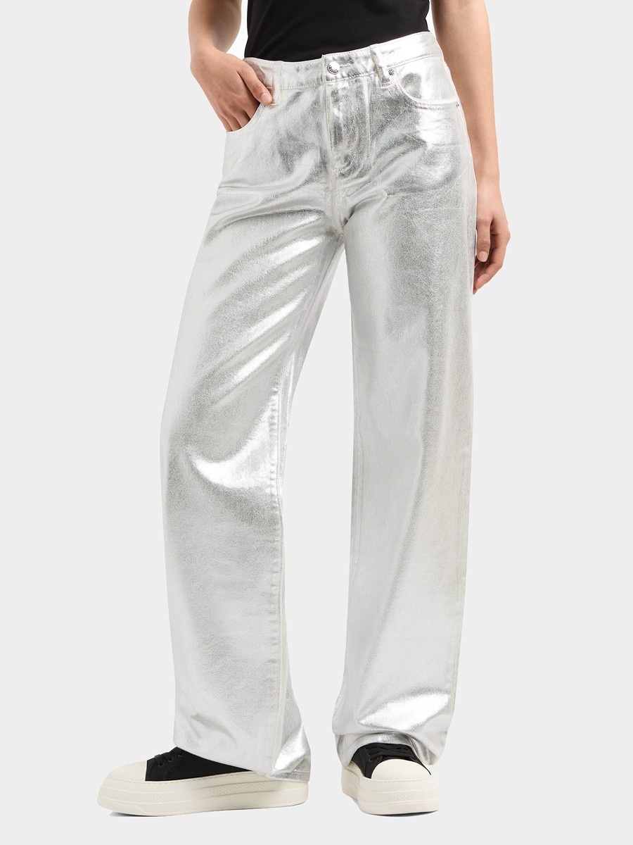 Джинсы джинсы-мом Armani Exchange серебристый