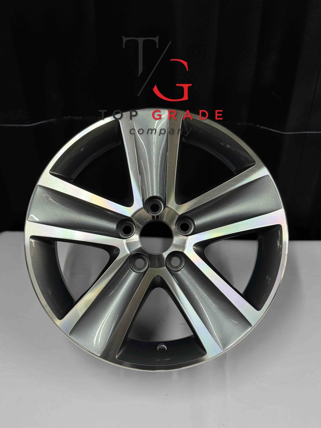 Top Grade Diski0036 6x15/5x100 D57.1 ET30 4 диска серебристый, графит