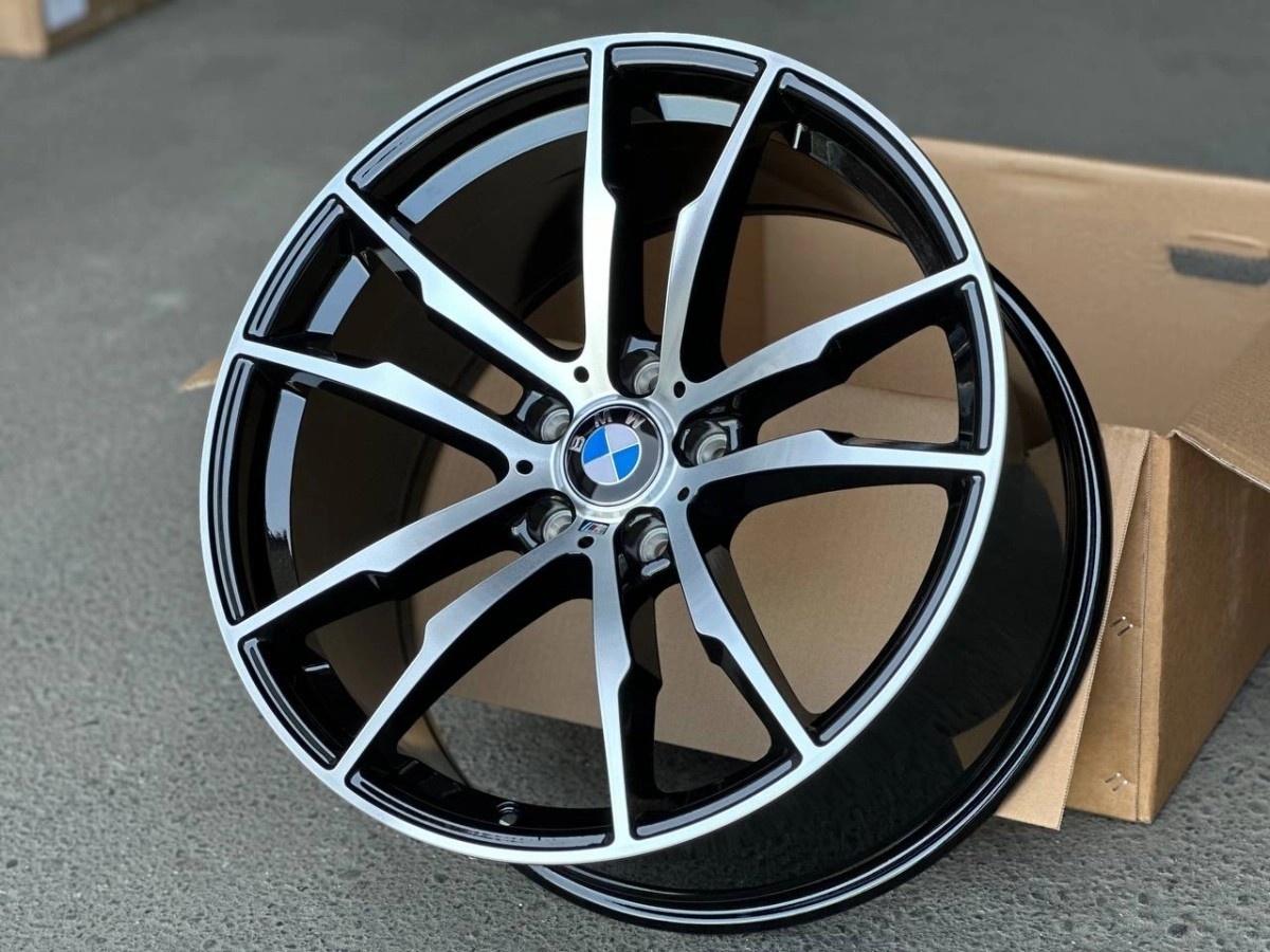 Bmw-611m-k5433 10/11x20/5x120 D74.1 ET30 4 диска черный, серебристый, графит