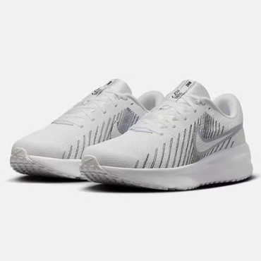 Кроссовки Nike белый, серебристый
