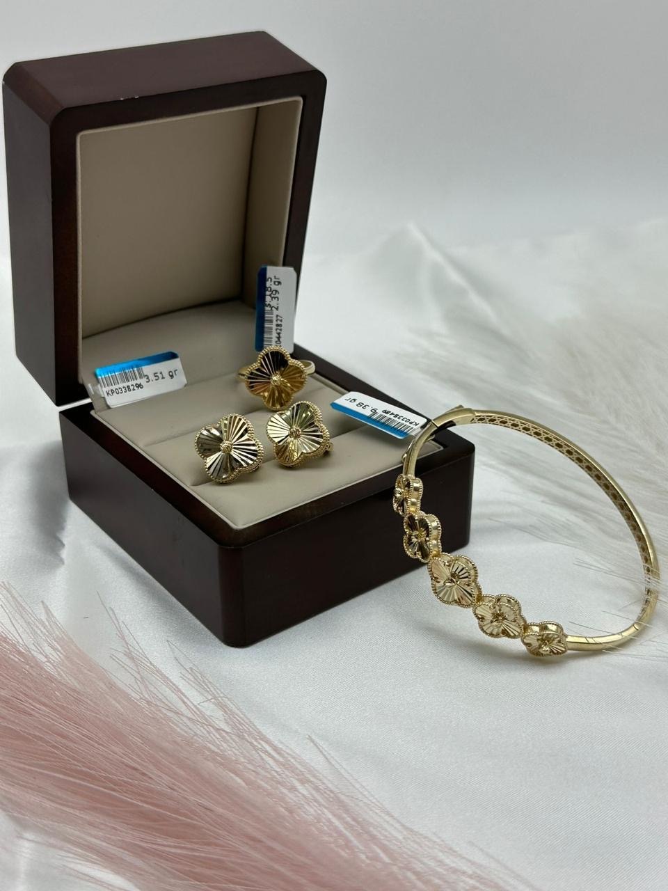 Italy Gold КК351938239185 вес 15.2 г золото, без вставок