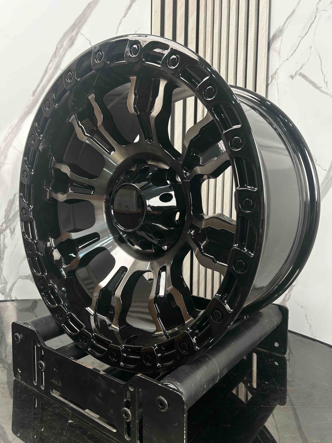 Top Grade EXP0070 9x17/6x139.7 D110.1 ET0 4 диска черный, графит