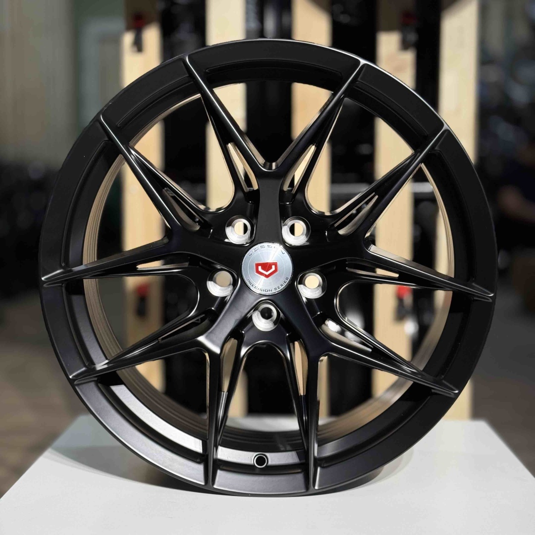 RNO XF016 8x18/5x108 D73.1 ET40 4 диска черный