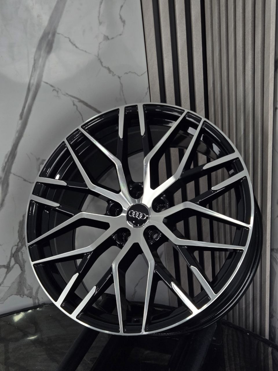 Audi topgrade342 9x20/5x112 D66.56 ET35 4 диска серебристый, черный