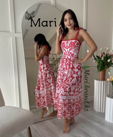 Купальник слитный Mari красный