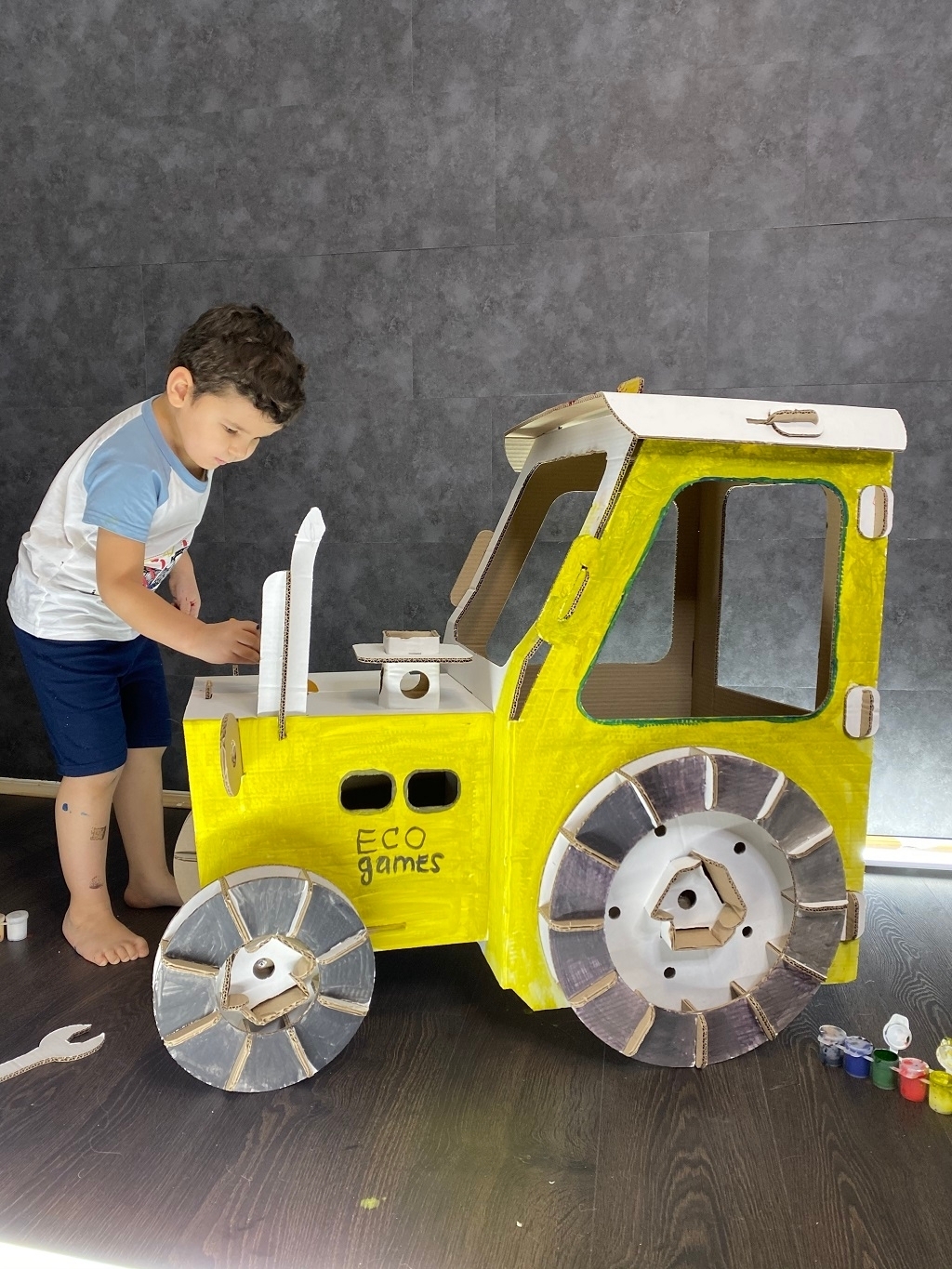 Купить ECO GAMES Картонный домик раскраска Трактор в кредит в Алматы