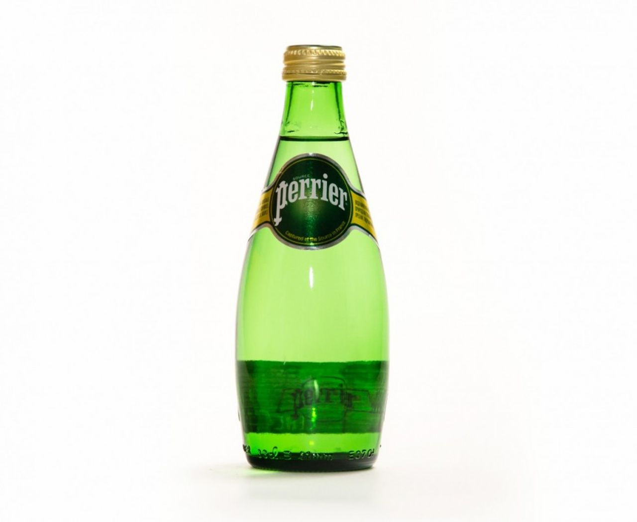 33 л. Минеральная вода ГАЗ со вкусом Лайма Perrier 0,33л ст. Мин/вода ГАЗ Перрье 0,75л ст/б. Perrier 0.330. Перье мин вода 0,75л ГАЗ ст/б.