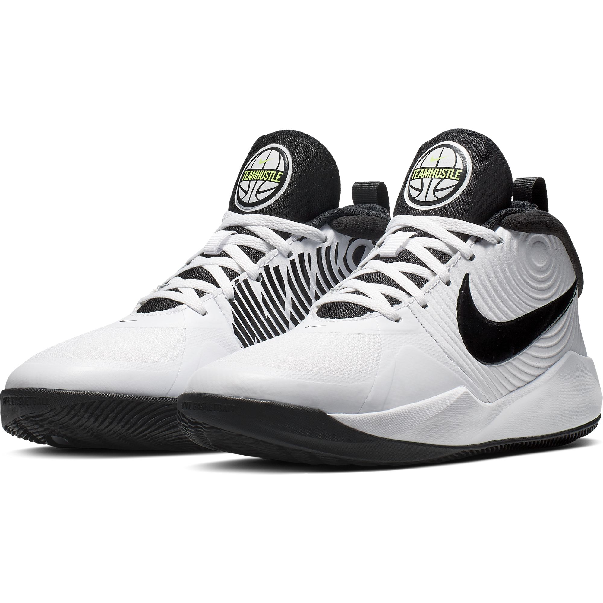 nike team hustle 39